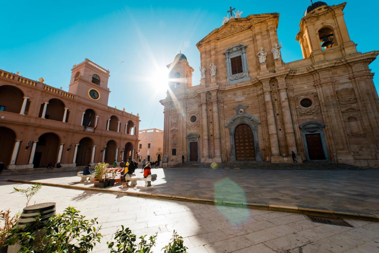 I Balconi Di Porta Mazara Panzió Marsala Kültér fotó
